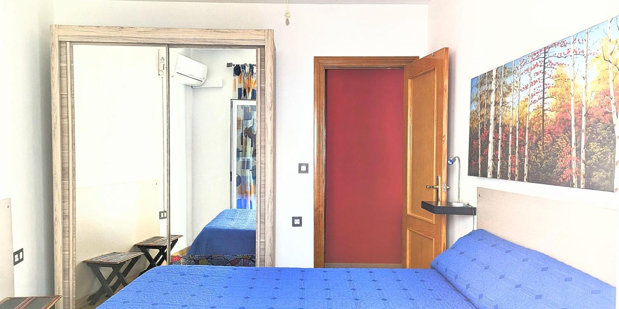 Apartment Los Canos II - Calm Home - Option Cheap Parking *